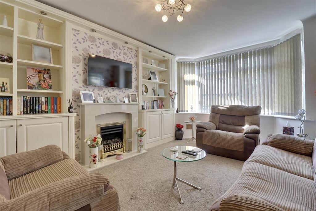 Kinross Crescent, Drayton, Portsmouth – pohled 3