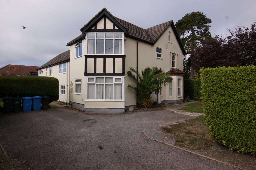Main image of property: Knights Ct, 8 Macaulay Road, Broadstone, Dorset, BH18
