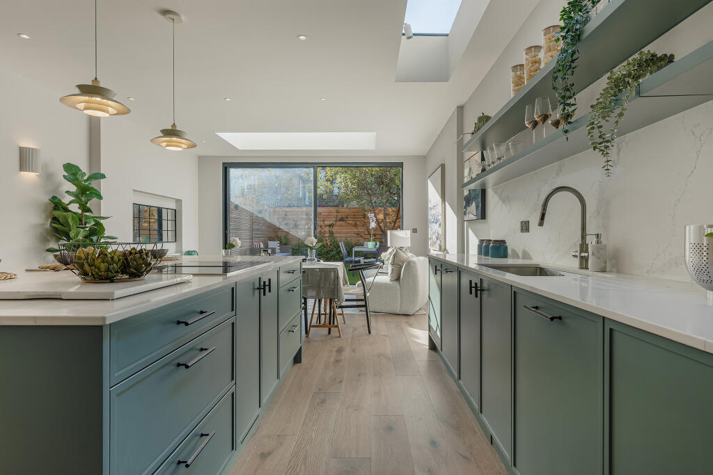 House in London - View 4