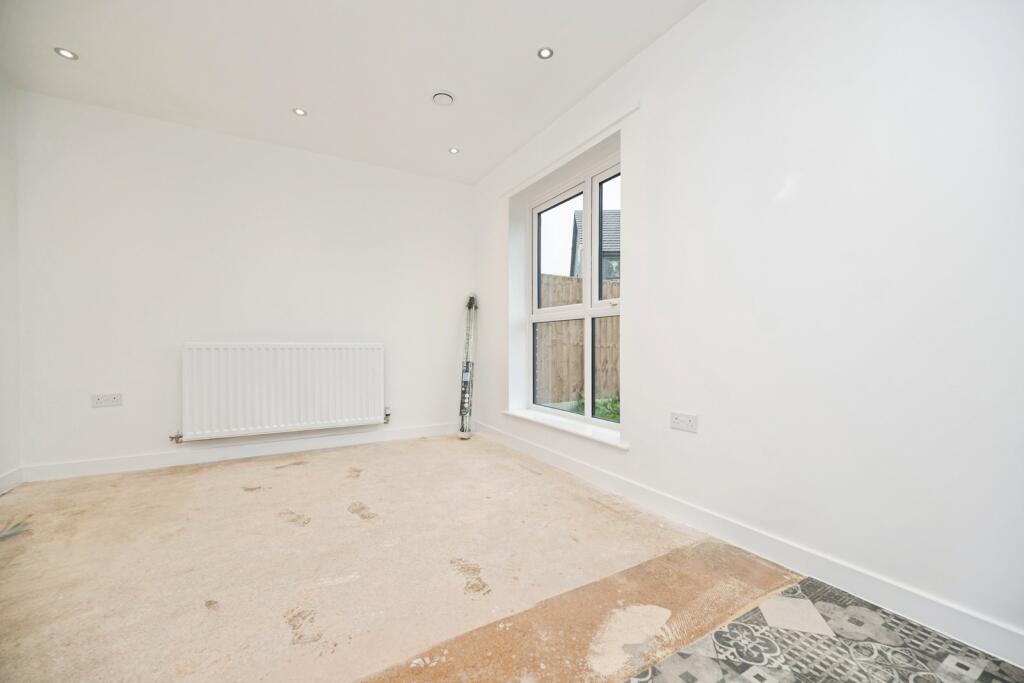 House in Redditch, Worcestershire - View 5