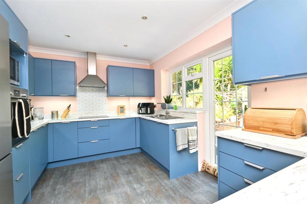 House in Brighton - View 3