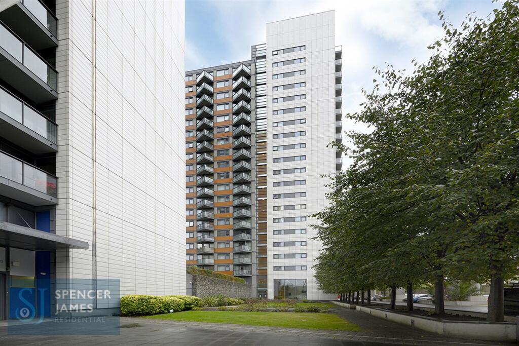 Main image of property: 270, Proton Tower, Tower Hamlets, E14