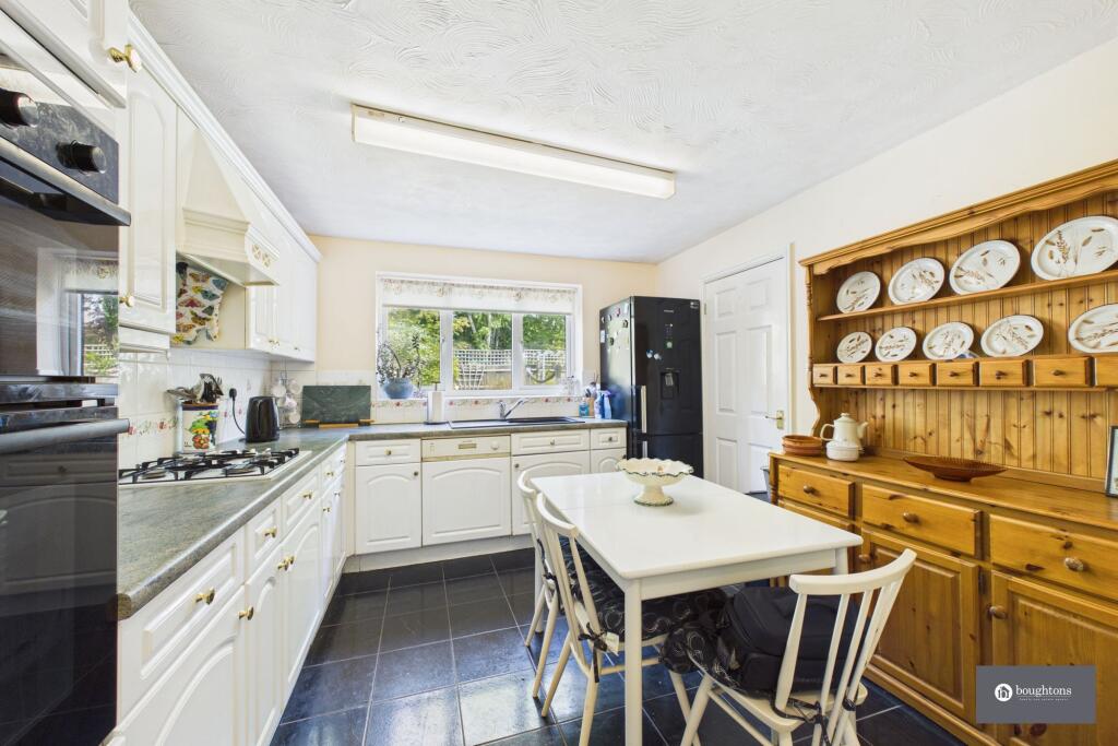 John Clare Close, Brackley, NN13 - View 3
