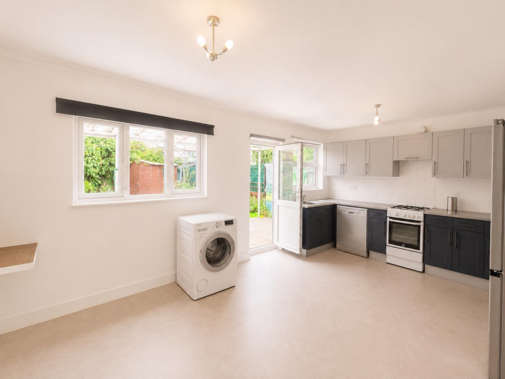 House in London - View 5