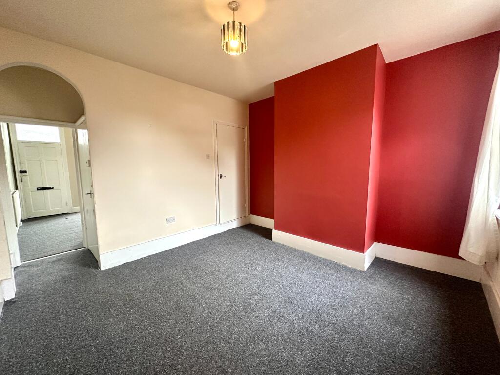 House in Walsall, West Midlands - View 5