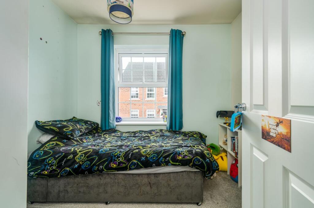 Additional image 23 of Heathfield Lane, Birkenshaw