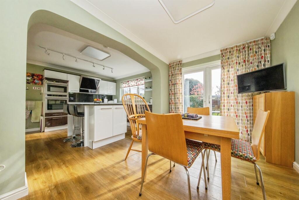 Saxon Way, Melton, Woodbridge photo 4