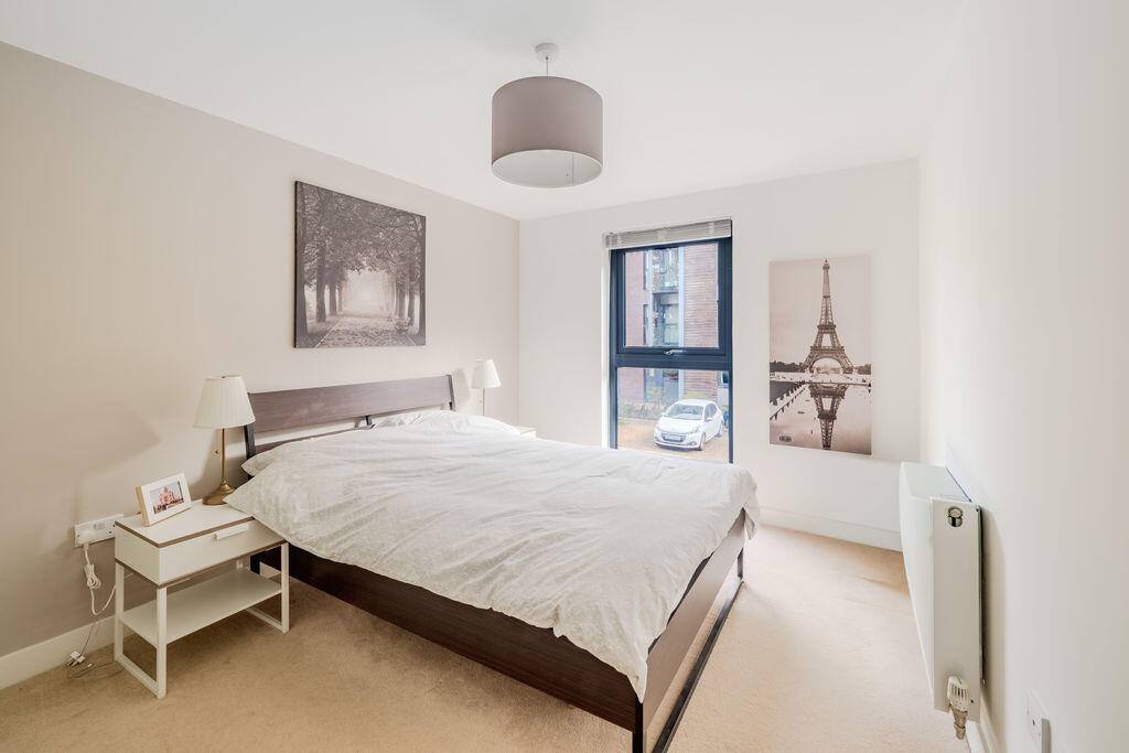 Apartment in Bristol - More