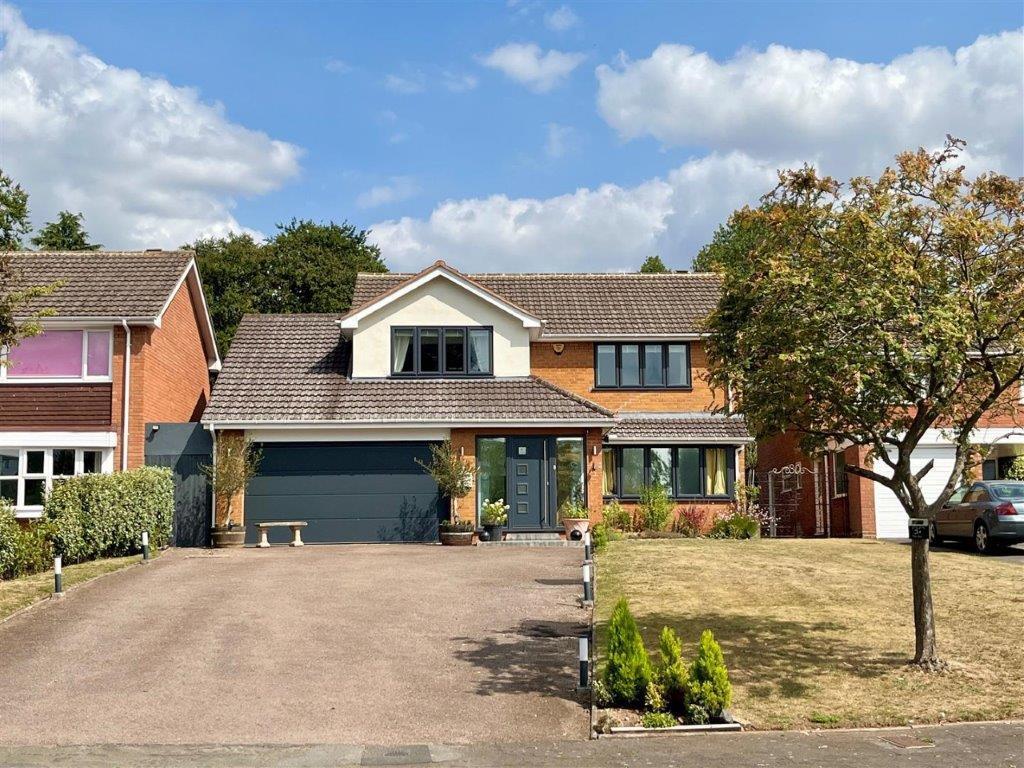 4 bedroom detached house for sale in The Mount, Curdworth, Sutton ...