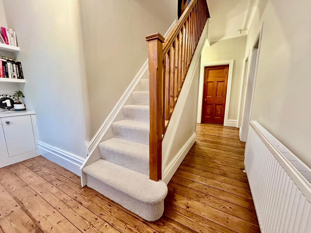 Lambton Road, Worsley, M28 photo 3