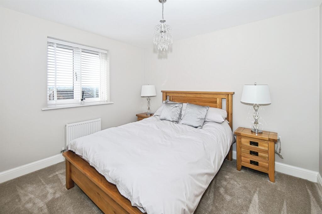 Atheron Grove, Arley, Coventry photo 4