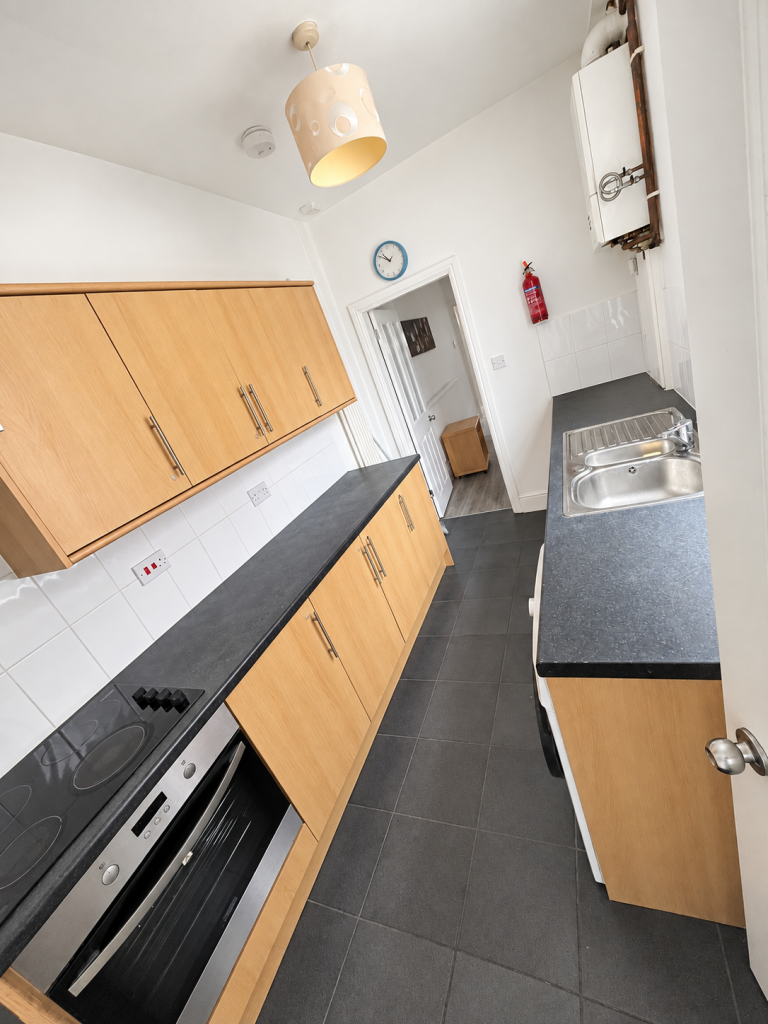 House in Stoke-on-Trent - View 4