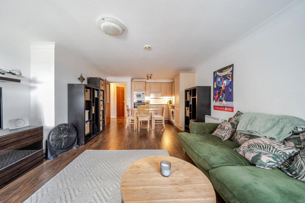 Horn Lane, Acton, London, W3 photo 2