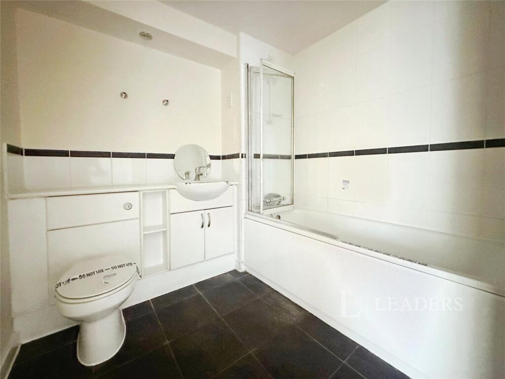 John Dyde Close, Bishop's Stortford, Hertfordshire - More