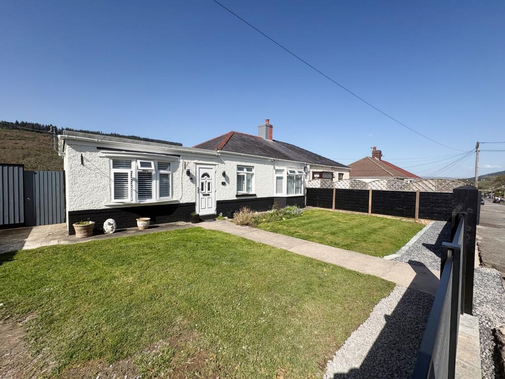 Main image of property: Lletty Dafydd, Clyne, SA11