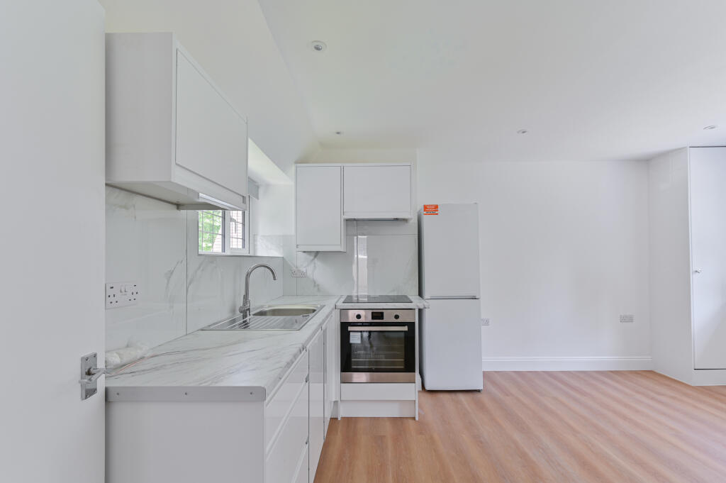 Main image of property: Norbury Avenue, Thornton Heath