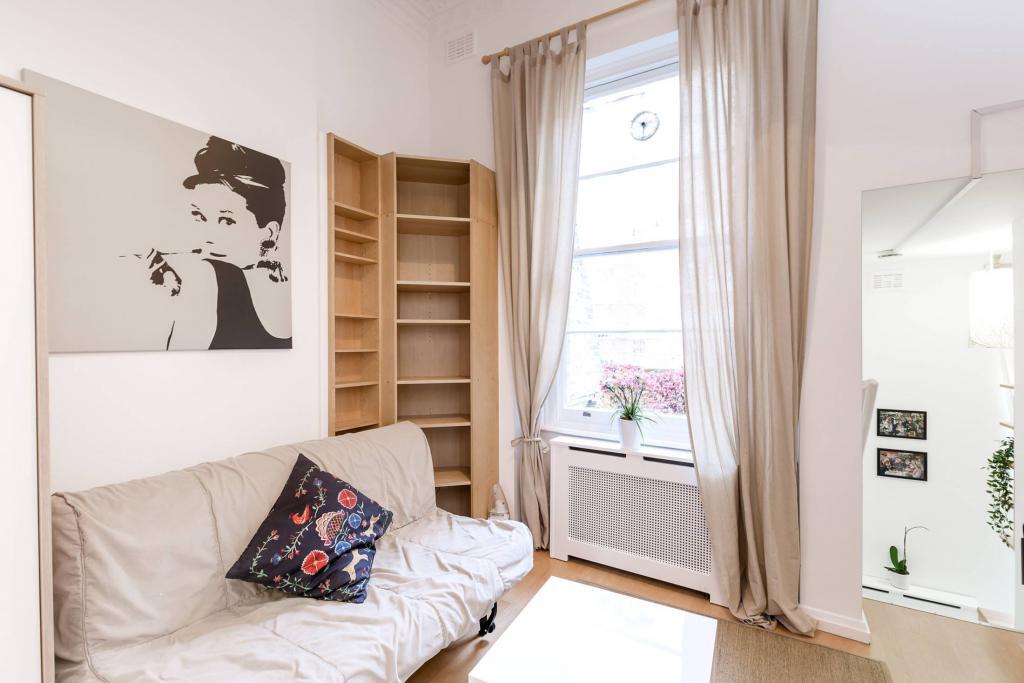 Apartment in London - View 5