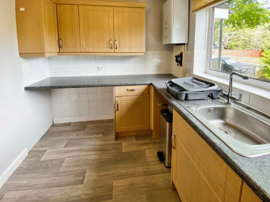 Apartment in Bournemouth, Winton - View 5