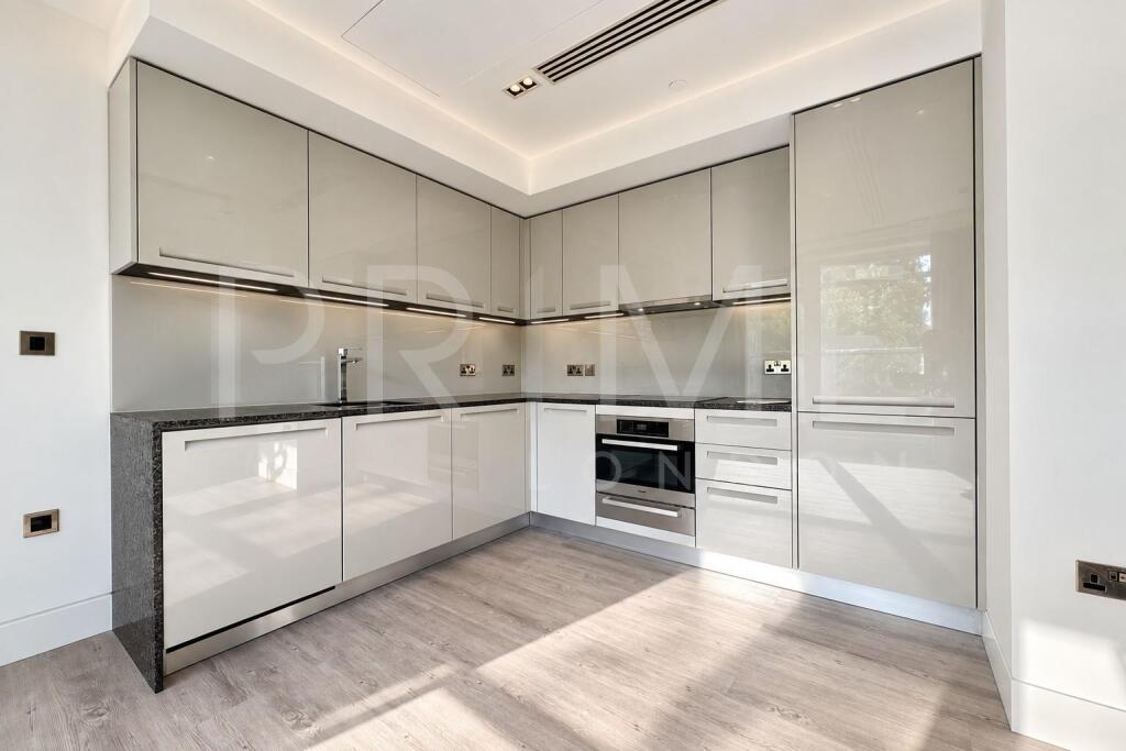 Apartment in London - View 3