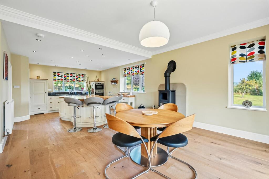 Parsons Lane, Hope, Hope Valley image 5