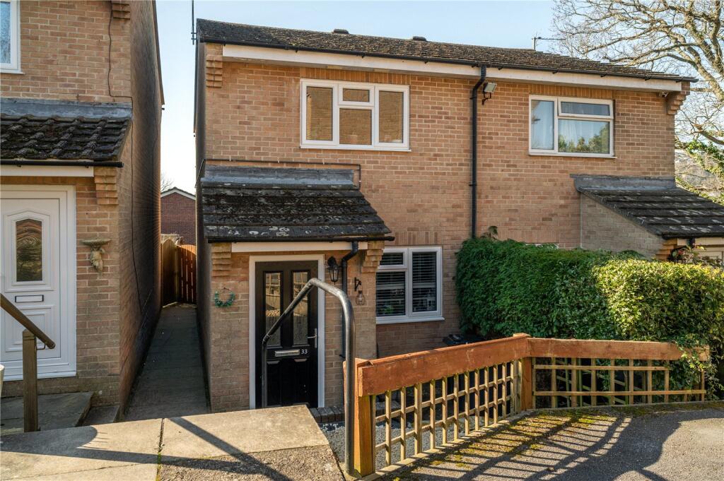 Main image of property: Queens Walk, Lyme Regis, Dorset, DT7
