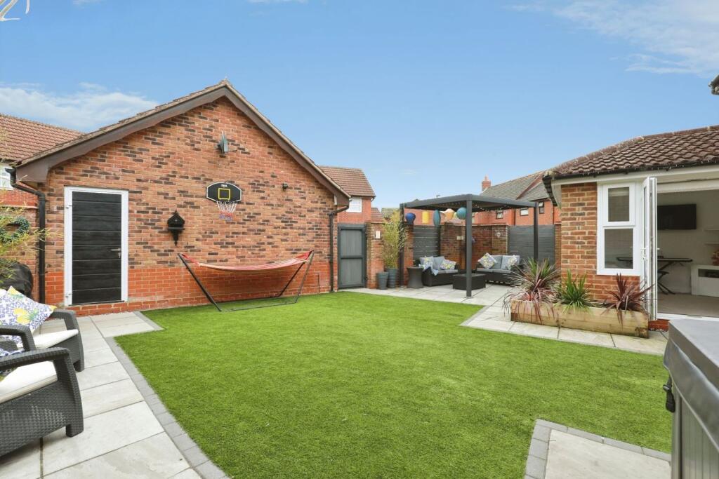 House in Cherwell, Banbury - View 2