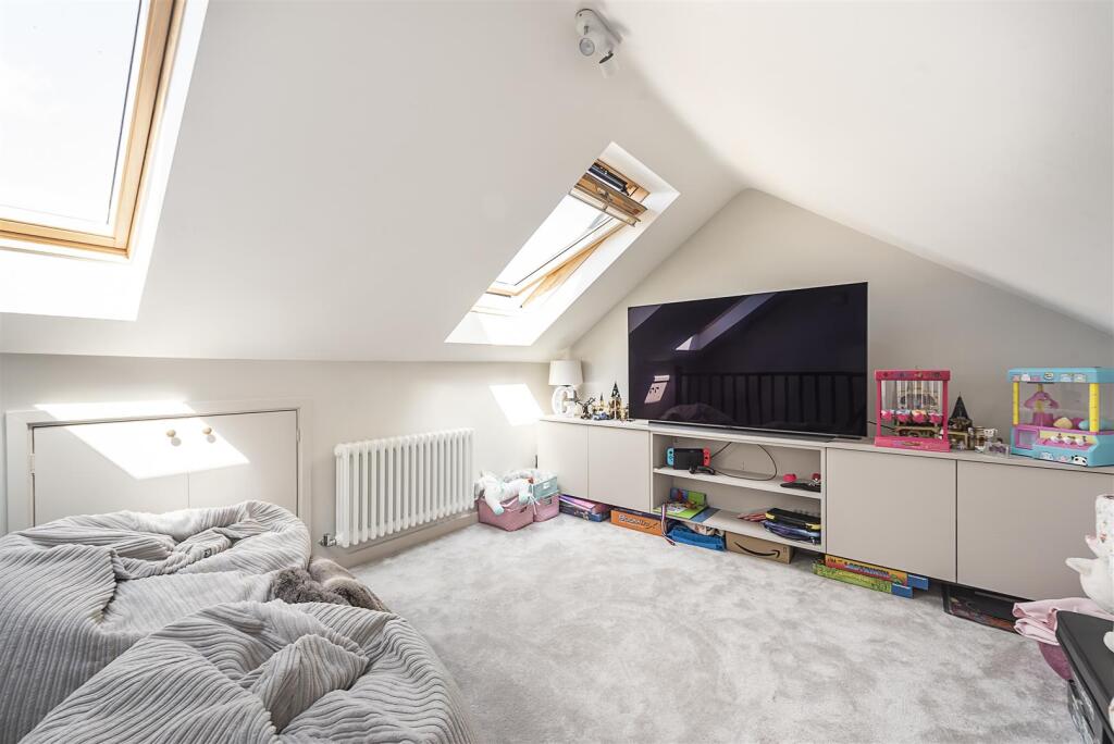 Additional image 10 of Park Hill, Harpenden