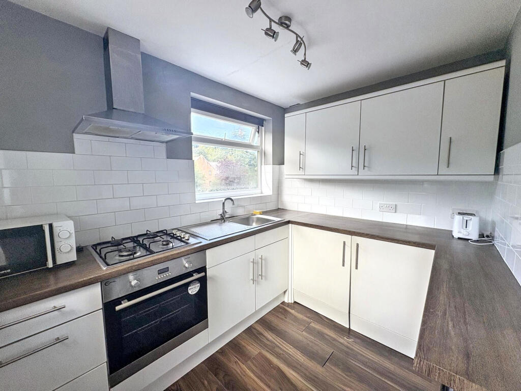 Apartment in Newcastle upon Tyne - View 2
