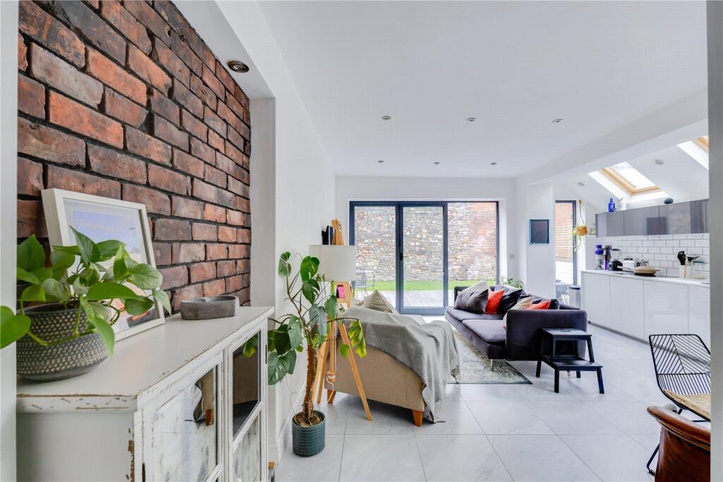 Main image of property: Pen Y Wain Road, Roath, Cardiff, CF24 4GB