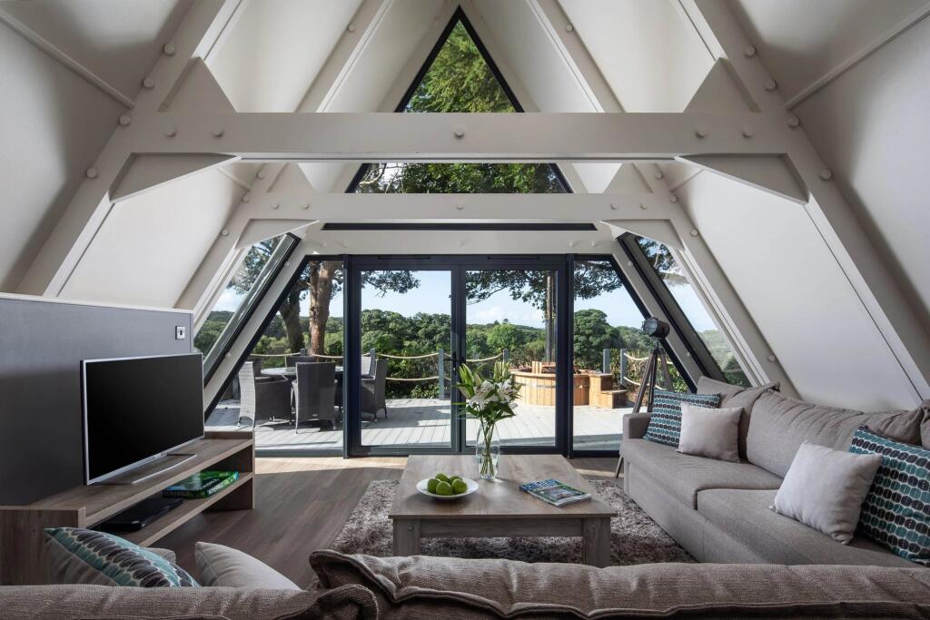 House in Truro, Crowan - View 2