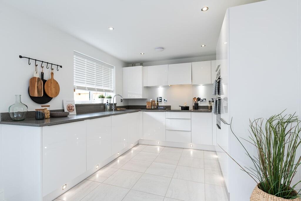 Main image of property: Schofield Way
Hoddesdon
Hertfordshire
EN11 8GF