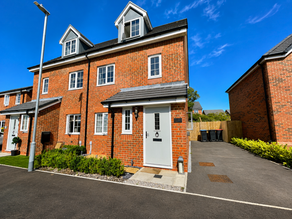 4-bed semi-detached on Foxtail Close,  Stalmine, FY6, £269,000
