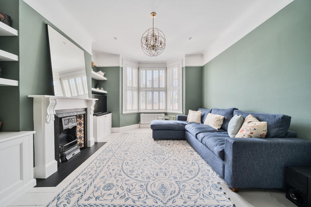 House in London - View 3