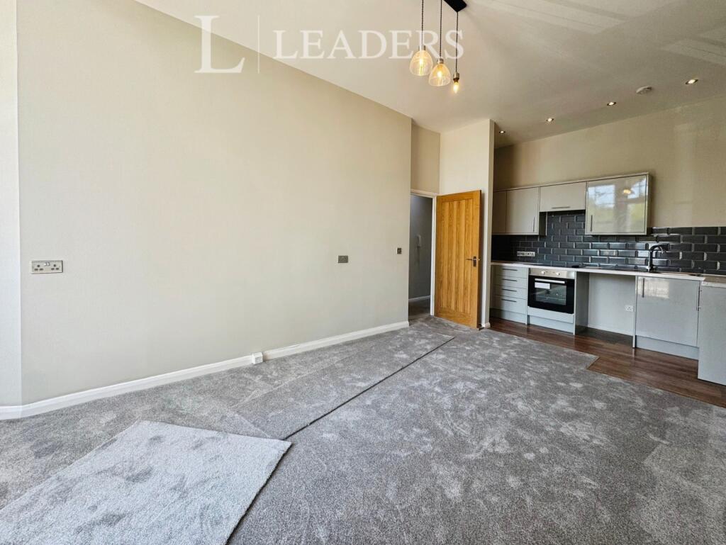 Lyon Close, Clacton-on-Sea, Essex, CO15 - View 4