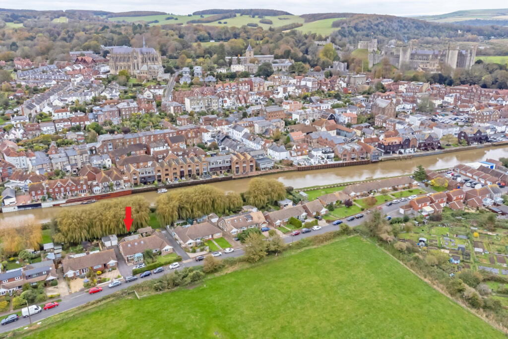 Fitzalan Road, Arundel photo 3