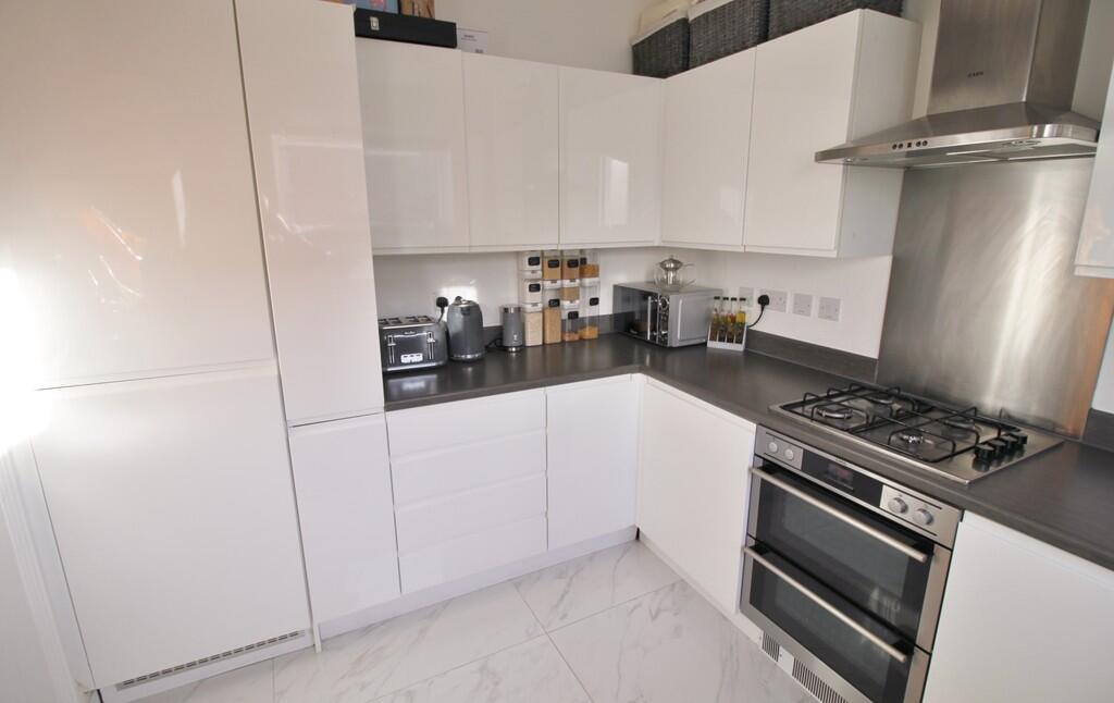 House in London - View 5