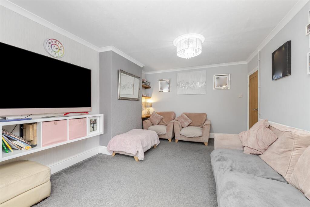 House in St Albans - View 5