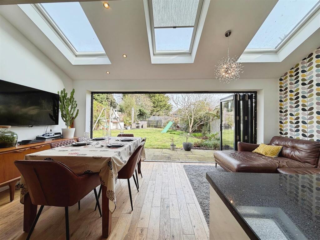 Williams Road, Radford Semele, Leamington Spa photo 2