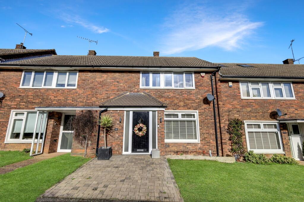 Main image of property: Ardleigh, Basildon, Essex, SS16