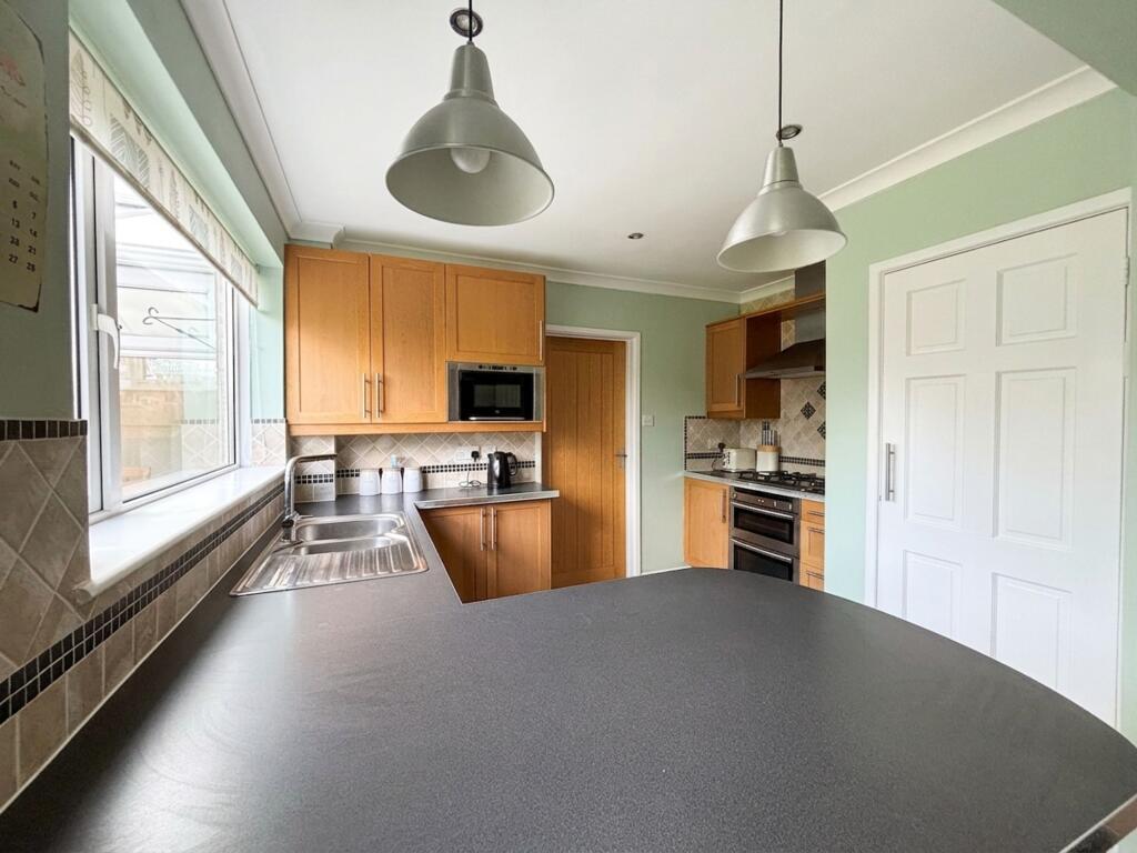 Dudley Avenue, Fordingbridge, SP6 photo 4