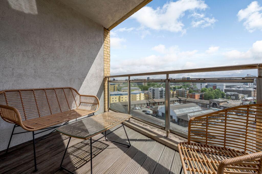 Apartment in London - View 3