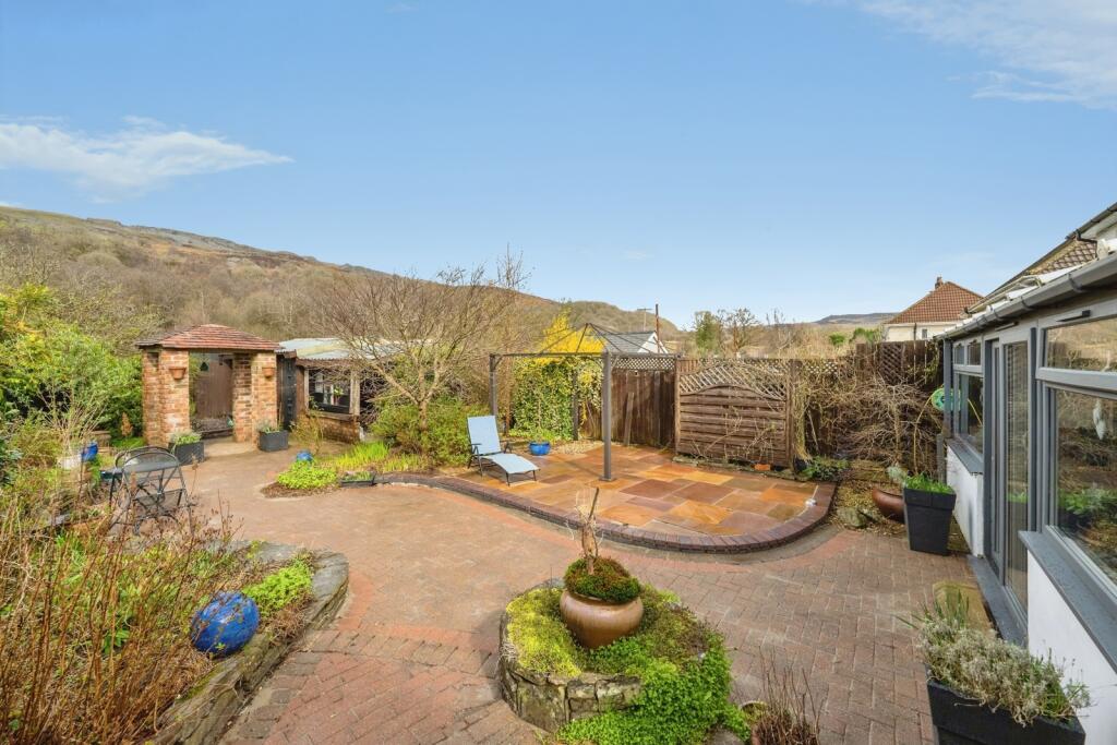 House in Swansea, Powys - View 2