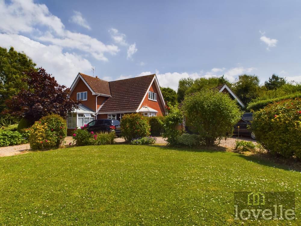 4-bed detached on Beesby Road, Maltby le Marsh, LN13, £365,000