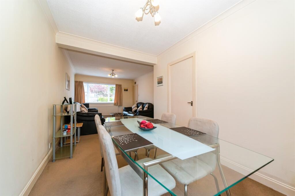 House in Glasgow, East Renfrewshire - View 4