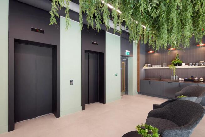 Communal Mezzanine Breakout Space