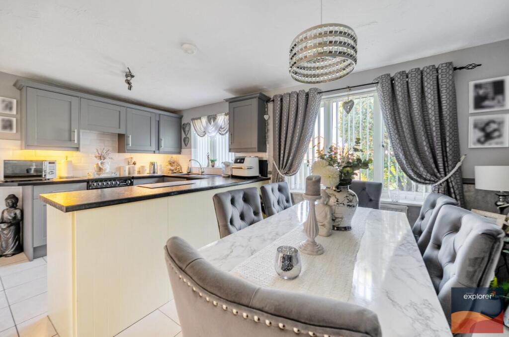 Corinthian Close, Basingstoke, RG22 photo 4