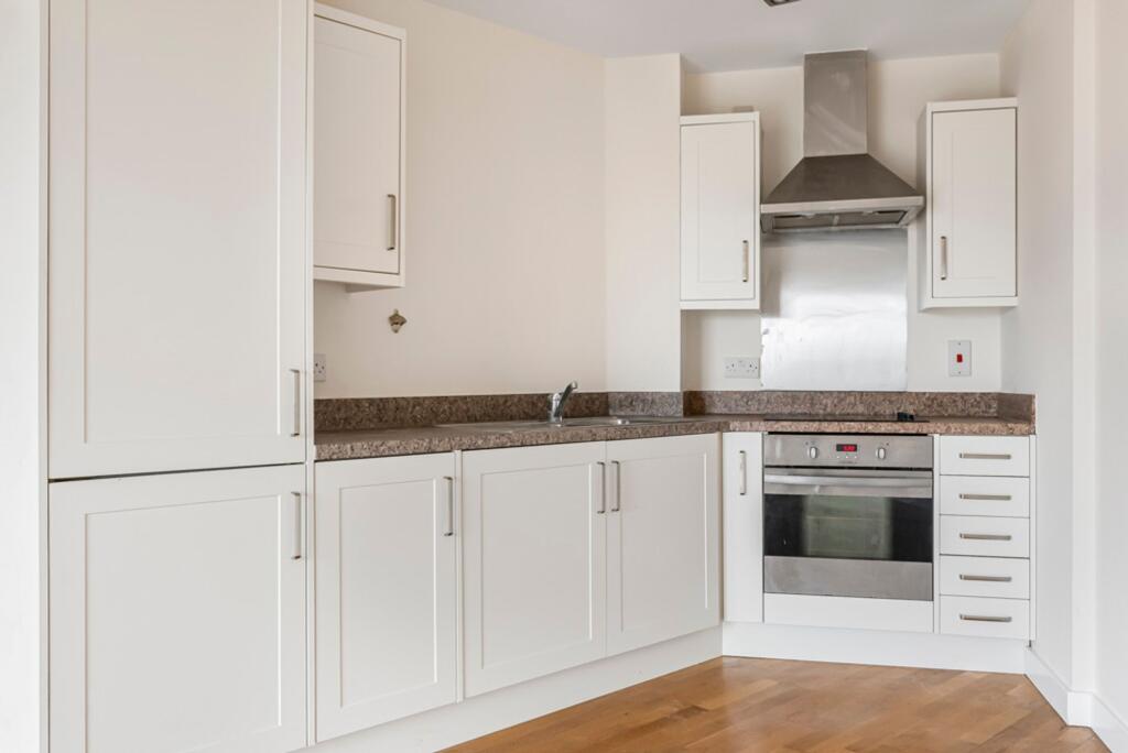 Apartment in Stevenage - View 4