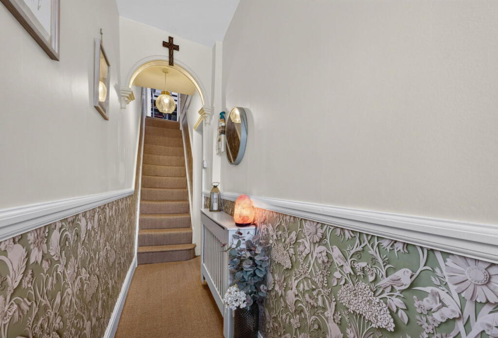 High Street, Burton Latimer, NN15 photo 3