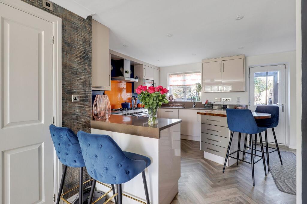 House in Rushcliffe, Knightshayes, Gamston - View 3
