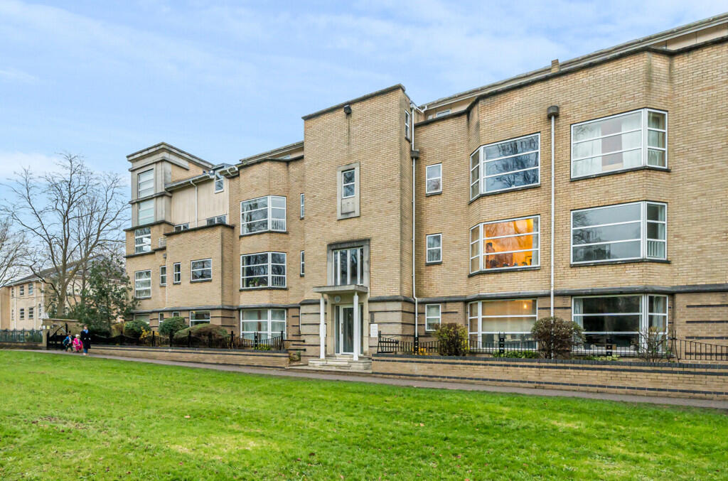 Main image of property: Petersfield Mansions, Mill Road, Cambridge, CB1